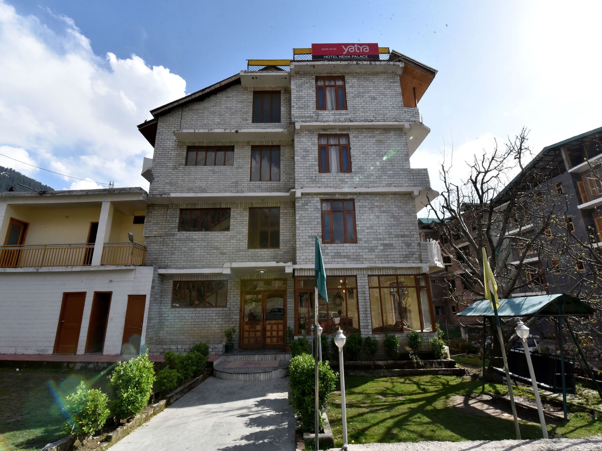 Oyo 12425 Neha Palace Hotel Manali  Exterior photo